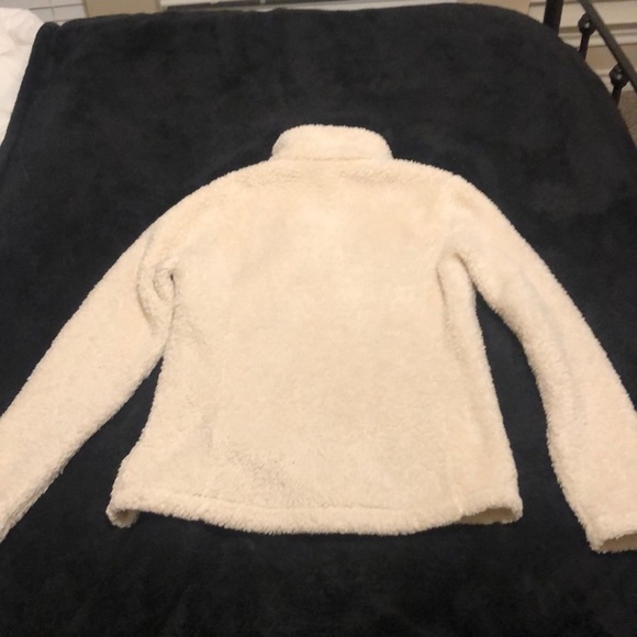 Patagonia pull over - Picture 2 of 3